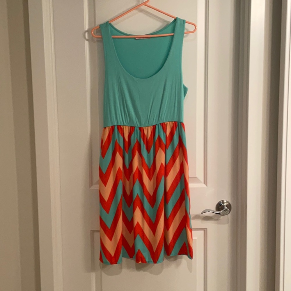 Women’s mint/coral chevron dress size xl